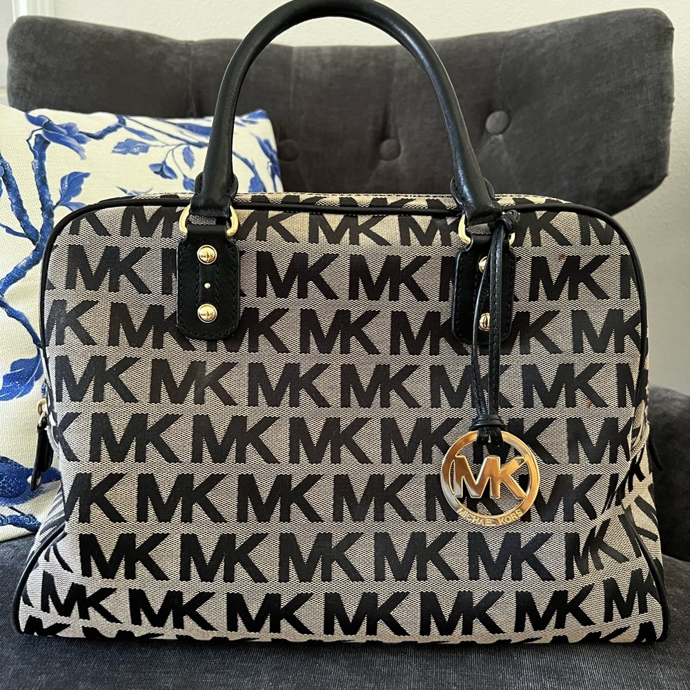 Michael Kors logo Satchel